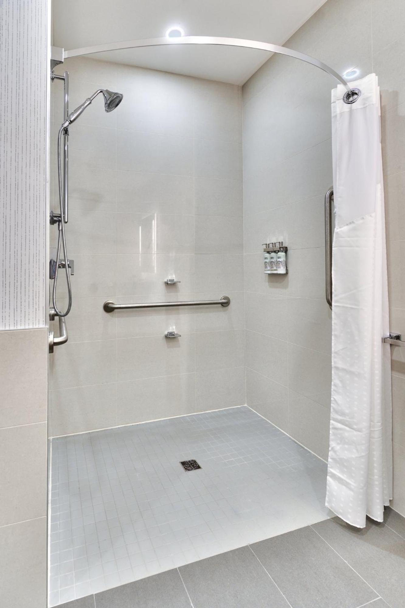 Holiday Inn Express & Suites - Trois Rivieres Ouest By Ihg Exterior photo