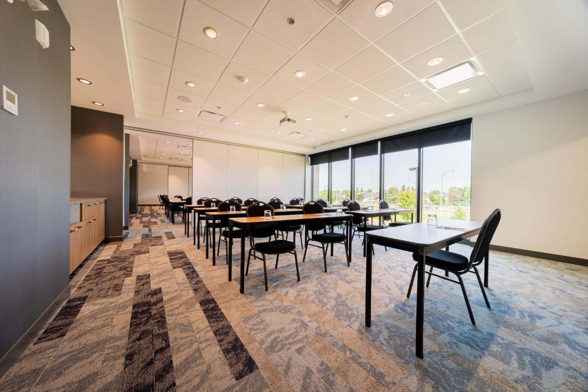 Holiday Inn Express & Suites - Trois Rivieres Ouest By Ihg Exterior photo