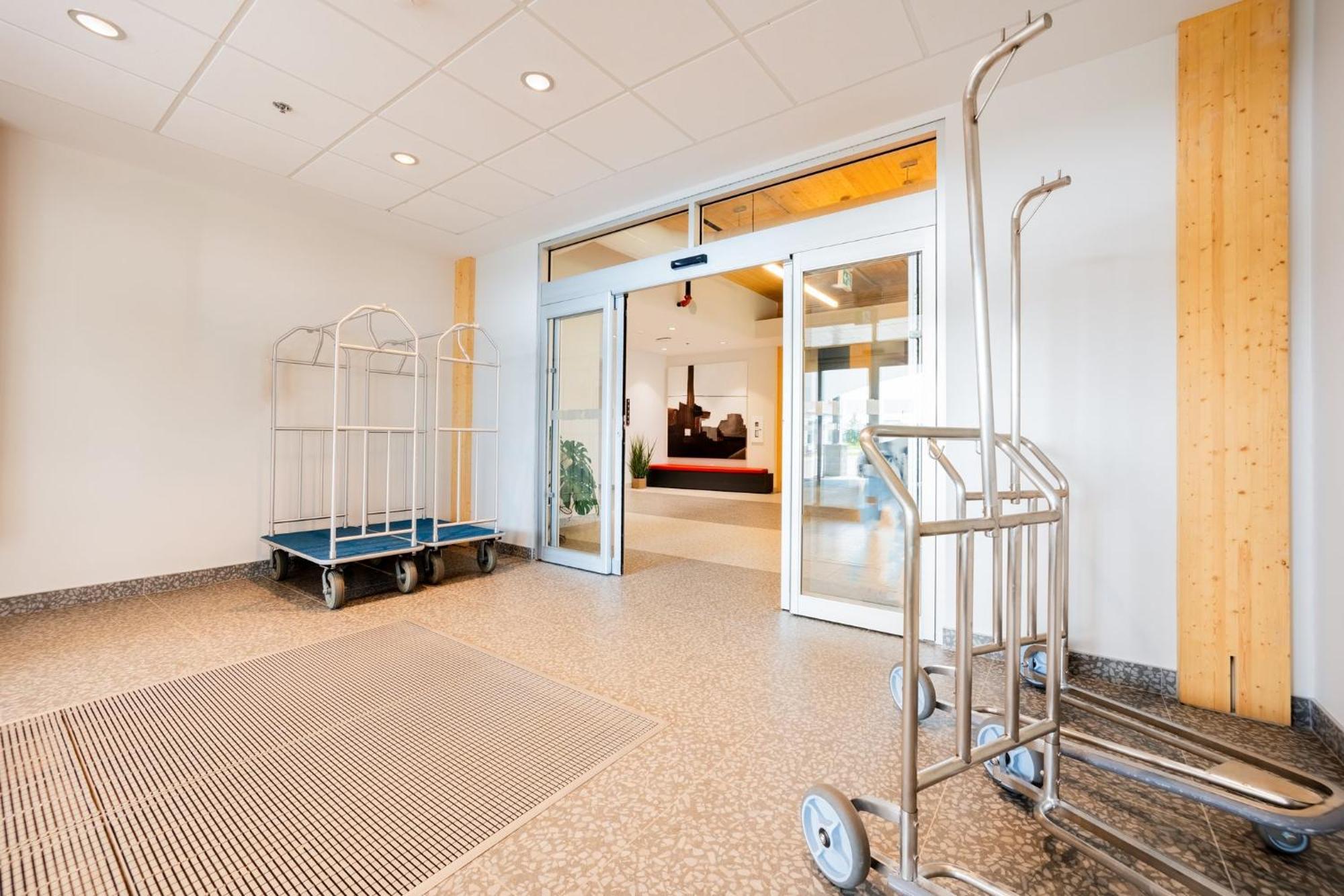 Holiday Inn Express & Suites - Trois Rivieres Ouest By Ihg Exterior photo